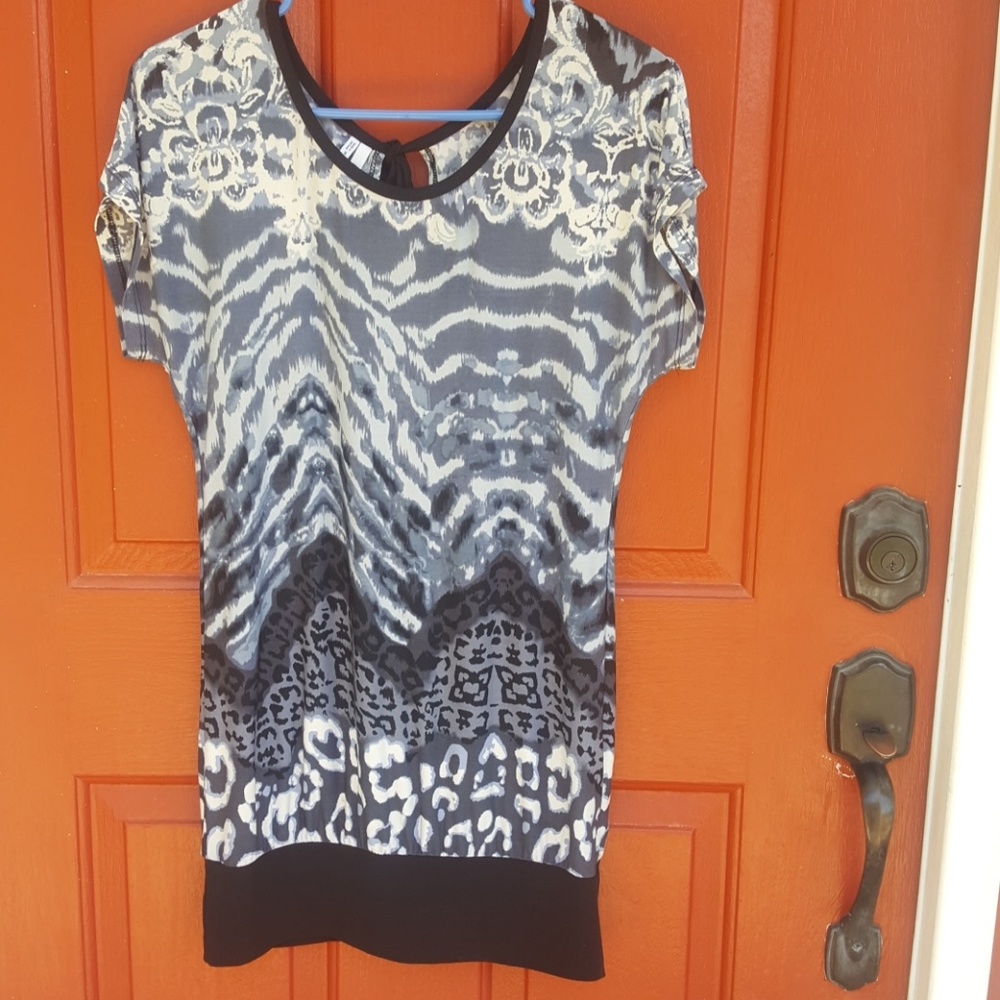 Animal print shirt sleeve top